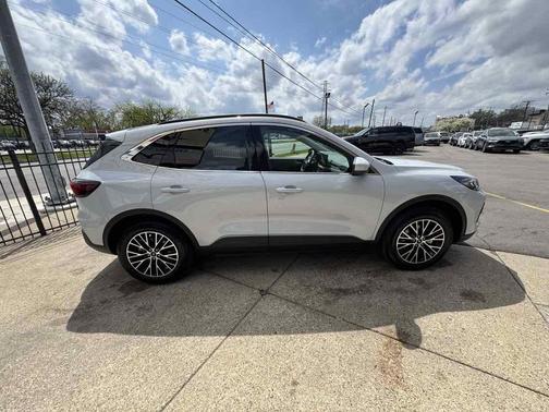 2025 Ford Escape PHEV Base