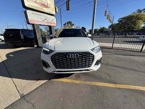 2022 Audi Q5 45 S line Premium Plus