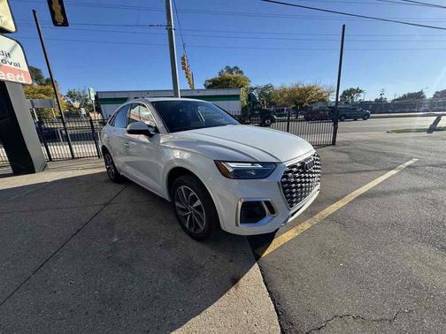 2022 Audi Q5 45 S line Premium Plus