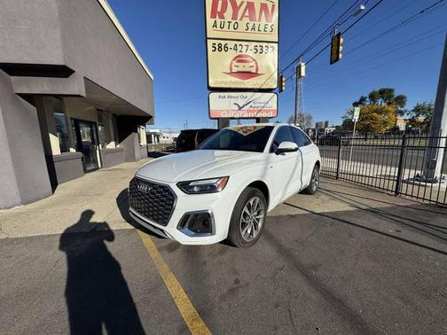 2022 Audi Q5 45 S line Premium Plus