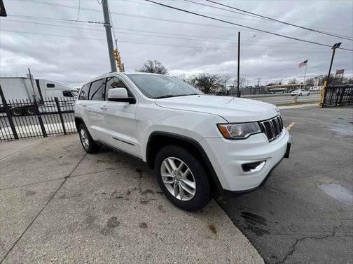 2018 Jeep Grand Cherokee Laredo E