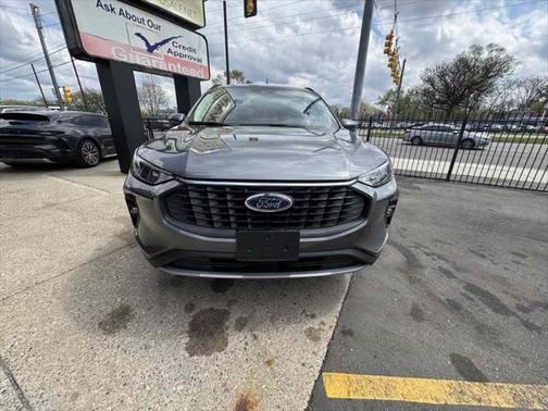 2025 Ford Escape Base