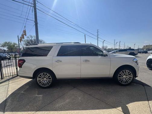 Star White Metallic Tri-Coat 2023 Ford Expedition Max Limited