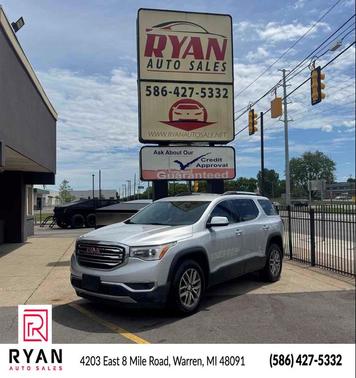 Quicksilver Metallic 2017 GMC Acadia SLE-2