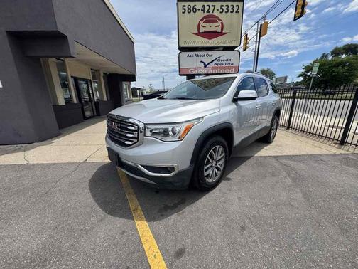 Quicksilver Metallic 2017 GMC Acadia SLE-2
