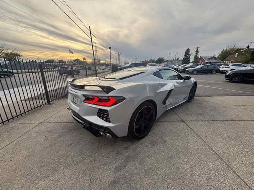 2021 Chevrolet Corvette Stingray w/3LT