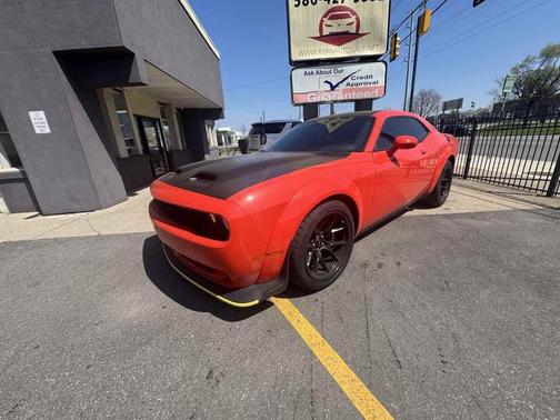 Go Mango 2023 Dodge Challenger R/T Scat Pack Widebody
