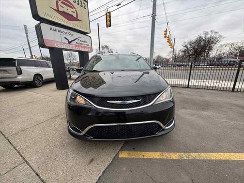 2018 Chrysler Pacifica Touring-L Plus