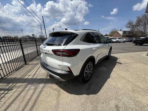 2025 Ford Escape Base