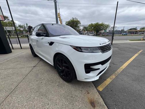 Fuji White 2023 Land Rover Range Rover Sport SE