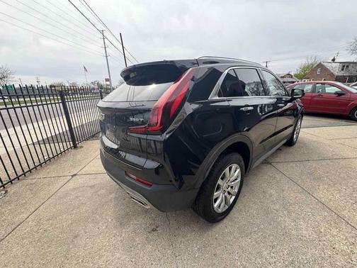 Stellar Black Metallic 2023 Cadillac XT4 Premium Luxury