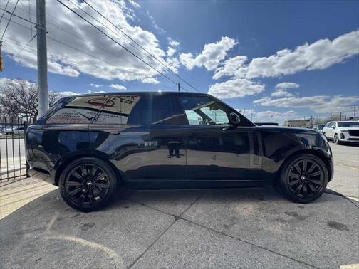 2023 Land Rover Range Rover P530 SE
