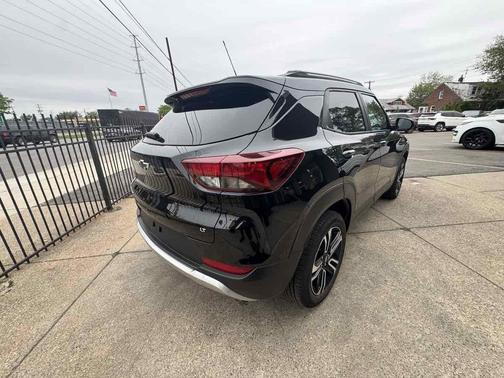 Mosaic Black Metallic 2023 Chevrolet Trailblazer LT