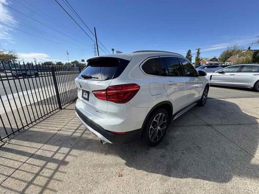 2021 BMW X1 xDrive28i