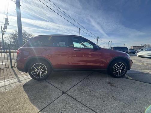 2019 Mercedes-Benz GLC 300 4MATIC