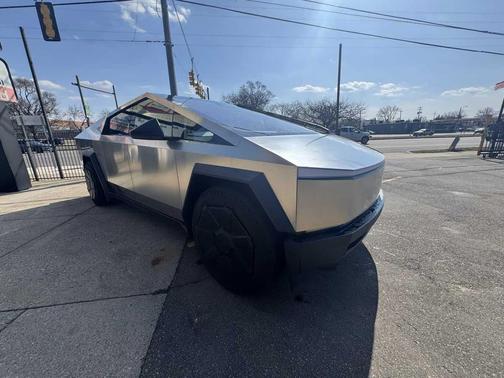 2025 Tesla Cybertruck All-Wheel Drive