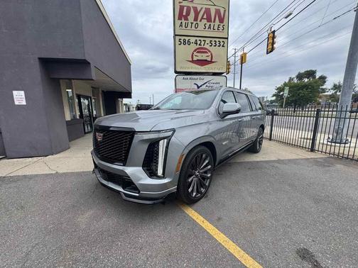 Argent Silver Metallic 2026 Cadillac Escalade ESV V-Series