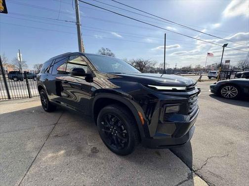 2024 Chevrolet Traverse LT