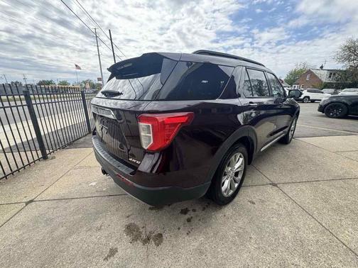 Jewel Red Metallic Tinted Clearcoat 2023 Ford Explorer XLT