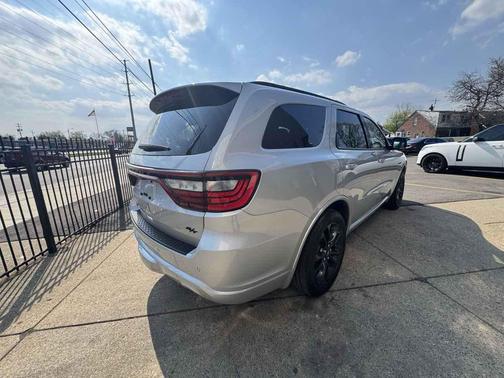 Triple Nickel 2024 Dodge Durango R/T Plus AWD