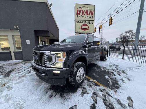 2022 Ford F-450 Platinum