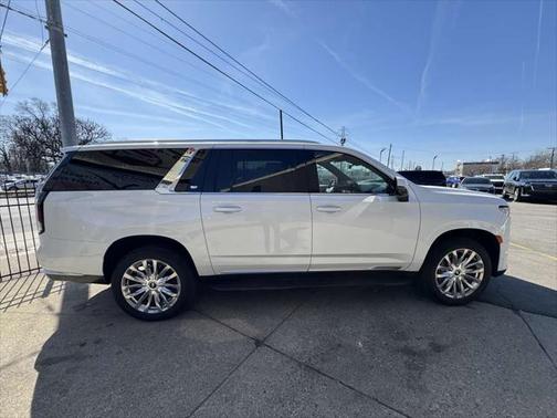 2023 Cadillac Escalade ESV Premium Luxury