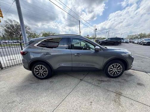 2025 Ford Escape Base