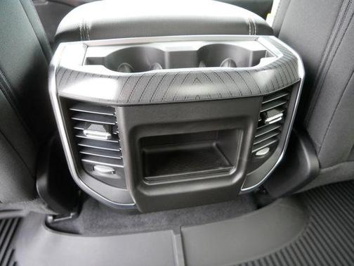 Bright White Clearcoat 2026 RAM 1500 Big Horn