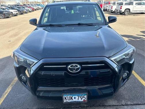 Midnight Black Metallic 2022 Toyota 4Runner SR5 Premium