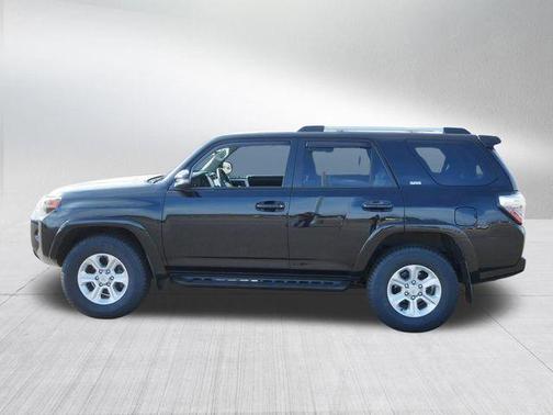 Midnight Black Metallic 2022 Toyota 4Runner SR5 Premium