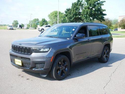 2022 Jeep Grand Cherokee L Laredo