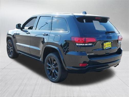 2022 Jeep Grand Cherokee WK Laredo