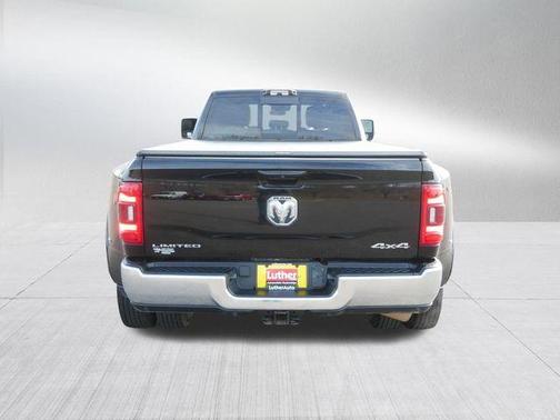 Diamond Black 2024 RAM 3500 Limited