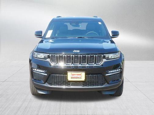 Diamond Black 2025 Jeep Grand Cherokee Limited