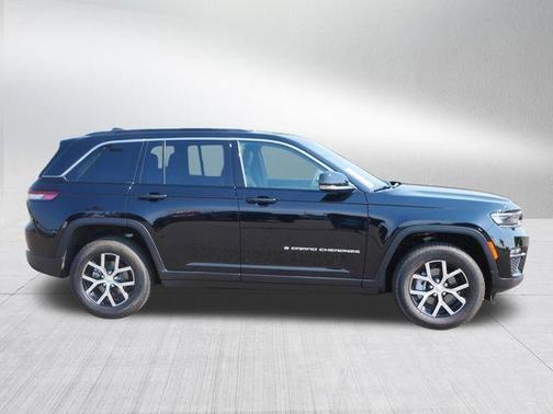 Diamond Black 2025 Jeep Grand Cherokee Limited