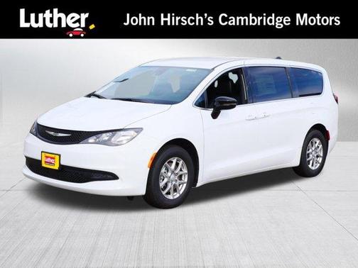 Bright White Clearcoat 2027 Chrysler Pacifica LX