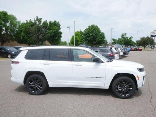 Bright White Clearcoat 2026 Jeep Grand Cherokee L Limited