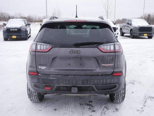 2022 Jeep Cherokee Trailhawk