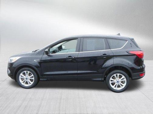 Agate Black Metallic 2019 Ford Escape SE