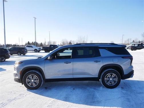 2024 Chevrolet Traverse LT