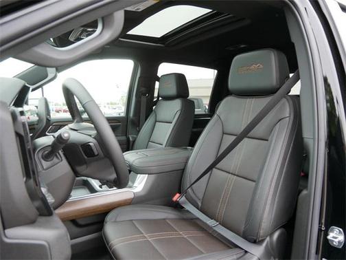 2025 Chevrolet Silverado 3500 High Country