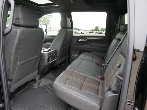 2025 Chevrolet Silverado 3500 High Country