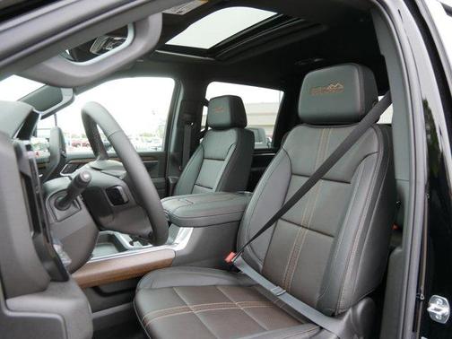2025 Chevrolet Silverado 3500 High Country