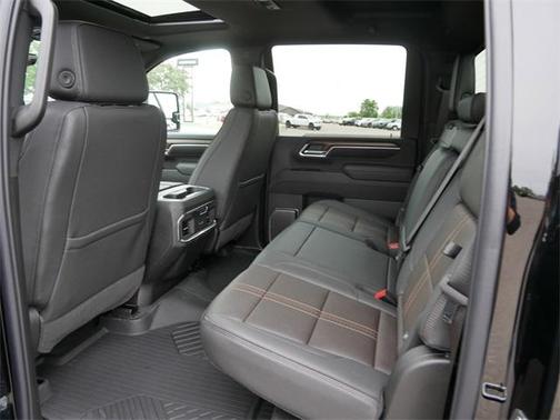 2025 Chevrolet Silverado 3500 High Country