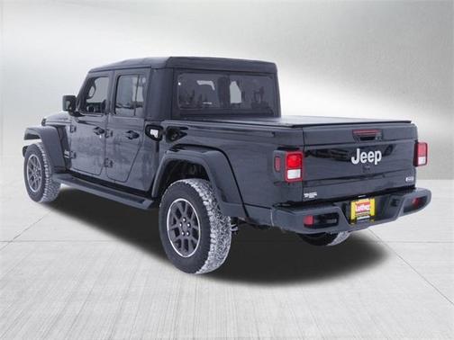 2022 Jeep Gladiator Overland