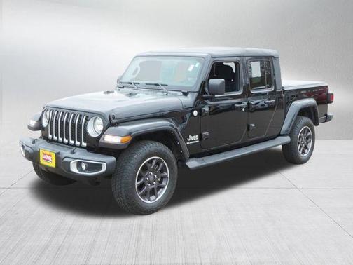 Black Clearcoat 2022 Jeep Gladiator Overland