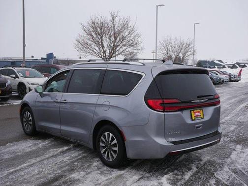 2021 Chrysler Pacifica Touring-L