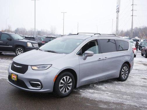 2021 Chrysler Pacifica Touring-L