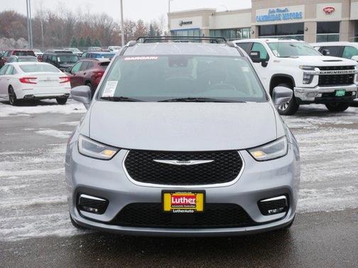 2021 Chrysler Pacifica Touring-L