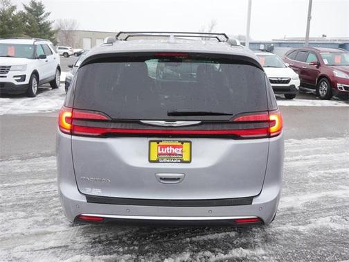 2021 Chrysler Pacifica Touring-L